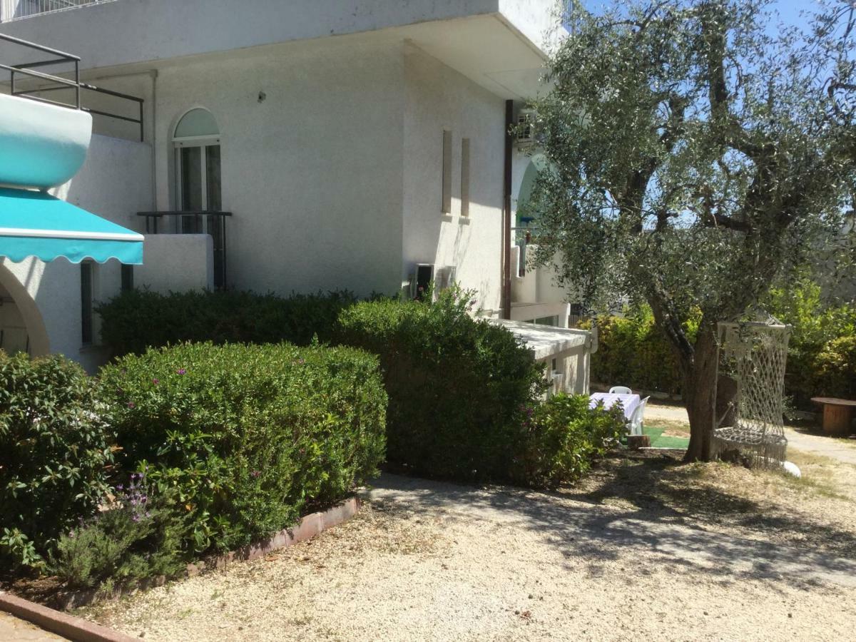 Residence I Faraglioni Mattinata Zewnętrze zdjęcie
